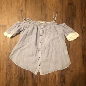 Shoulder less blouse